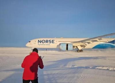 فرود شگفت انگیز هواپیمای غول پیکر بویینگ در قطب جنوب، عکس